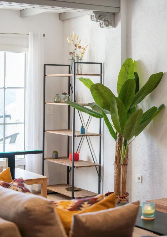 Beautifully Renovated 4 Bedroom Apt + Kid'S Room Сиера Невада Екстериор снимка