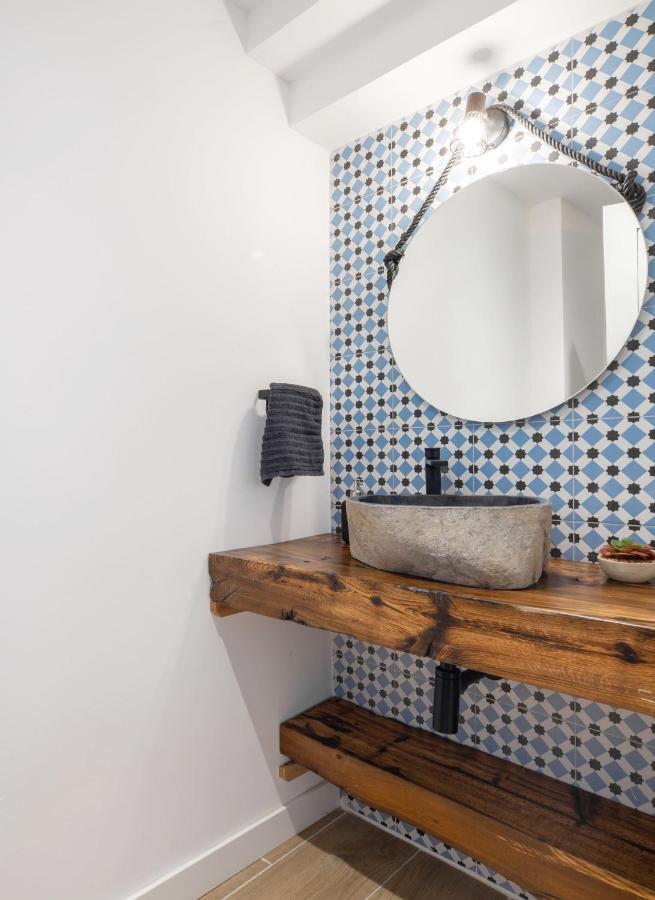 Beautifully Renovated 4 Bedroom Apt + Kid'S Room Сиера Невада Екстериор снимка